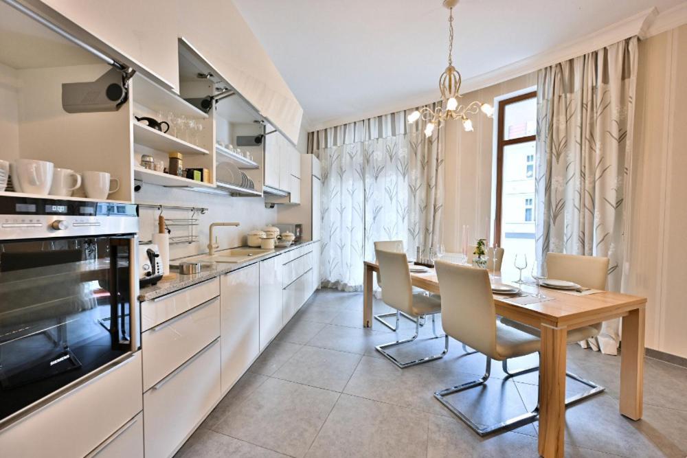 Krizikova 4 Apartment Карлови Вари Екстериор снимка