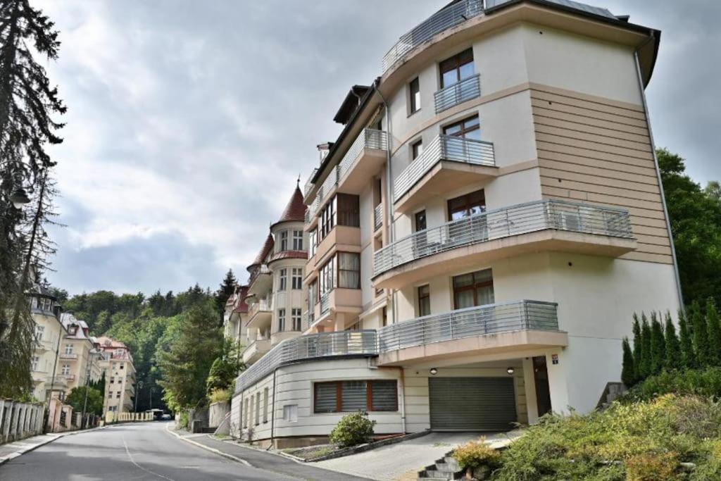 Krizikova 4 Apartment Карлови Вари Екстериор снимка