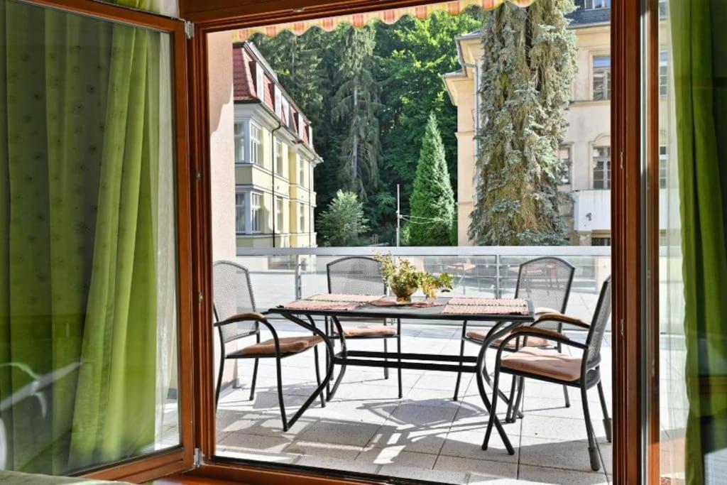 Krizikova 4 Apartment Карлови Вари Екстериор снимка